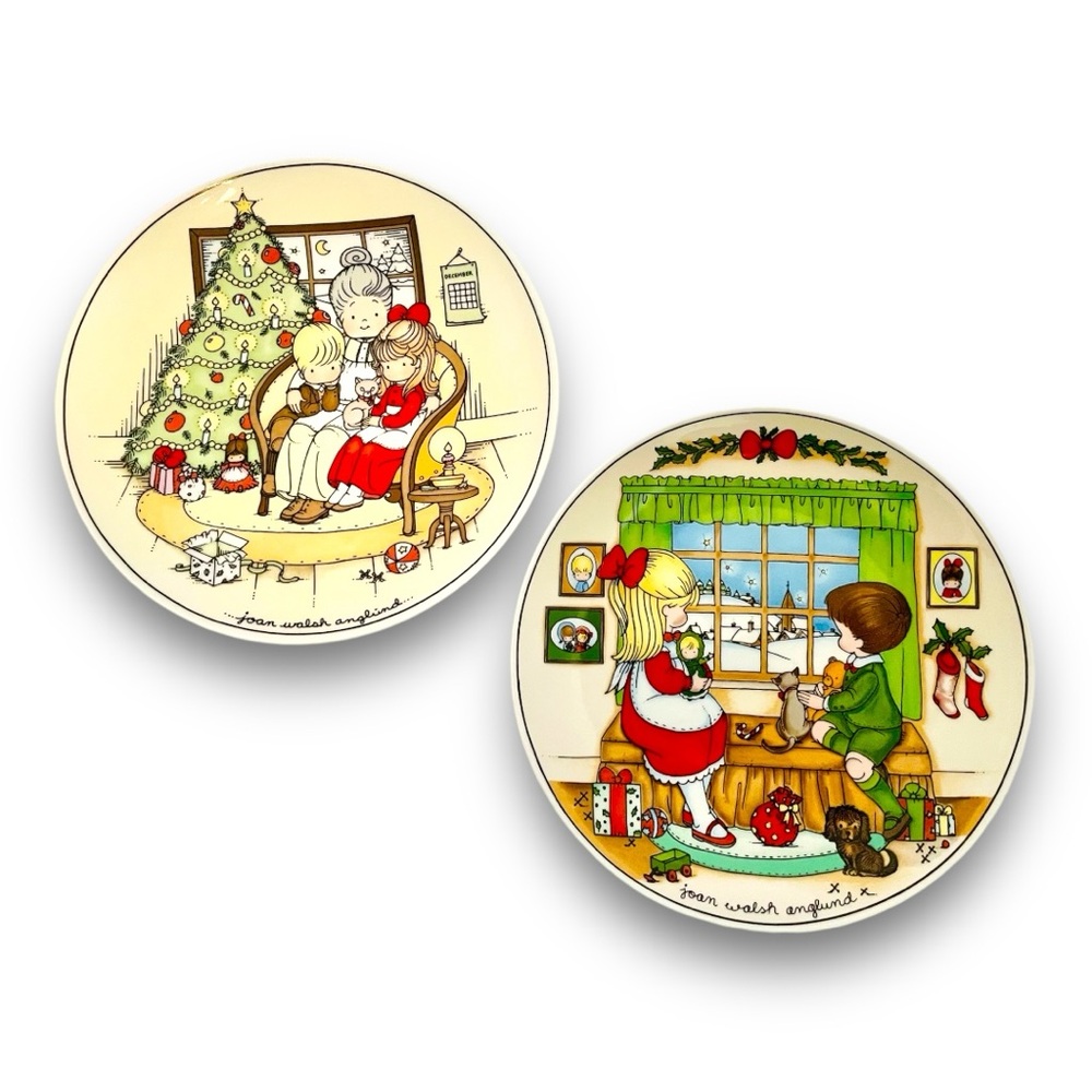 Collector Plate Joan Walsh Anglund vintage Christmas plates. Christmas Decor
